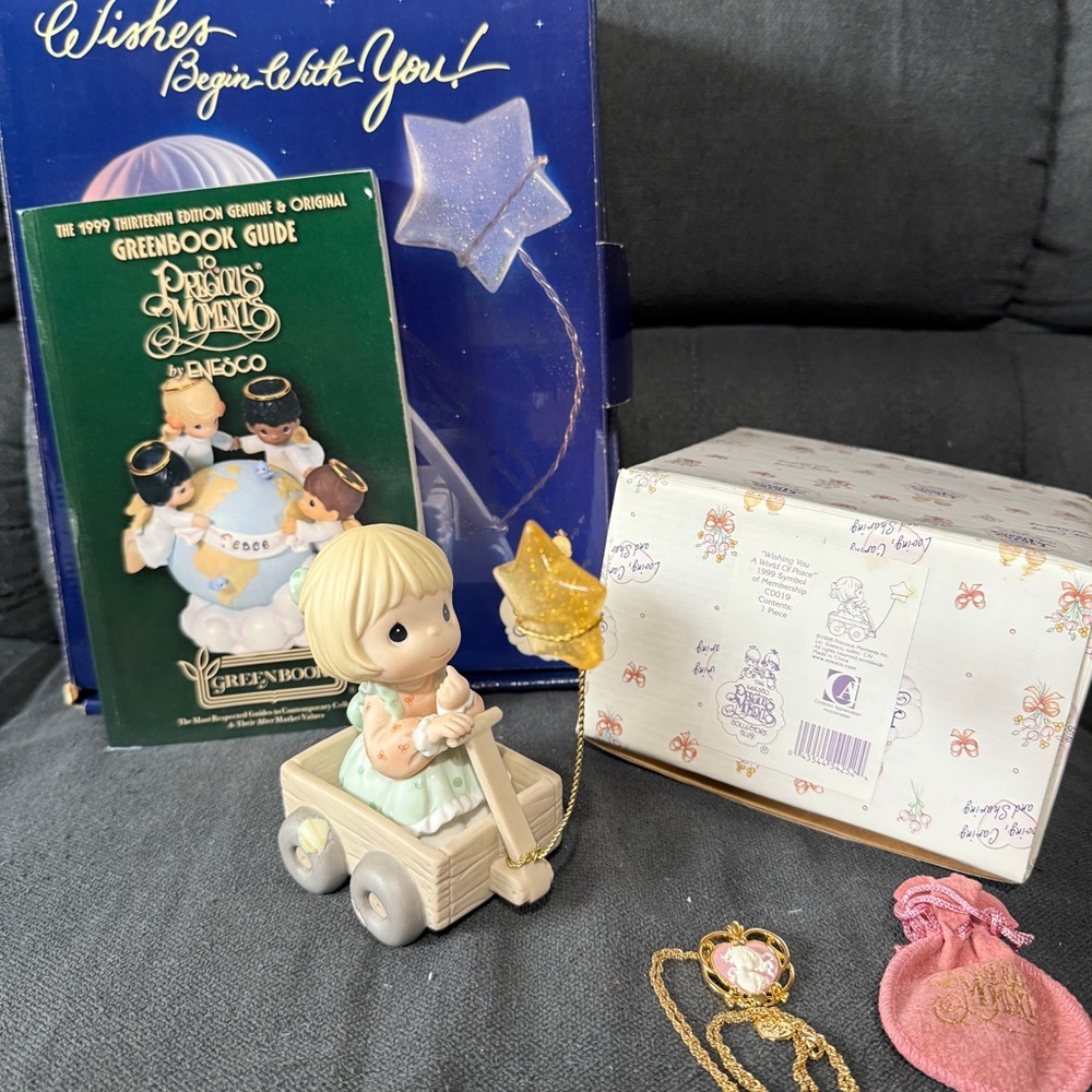Precious Moments - “Wishing You A World Of Peace” Figurine